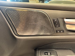 Volvo S60 PLUG-IN T8 AWD R-Design/M-värm/Panorama/Navi/H&K