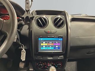 Dacia Duster 1.2 TCe 4x4 Värmare Kamkedja ISOFIX S&V-hjul