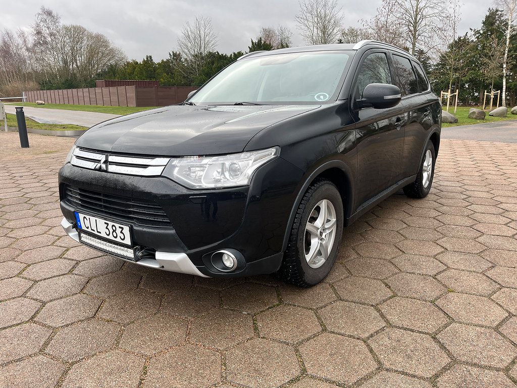 Mitsubishi Outlander 2.2 Di-D 4WD Business Euro 5, 1 Ägare