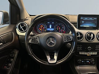 Mercedes-Benz B 180 d 7G-DCT Urban MoK-värm/P-Sens/SoV-däck/CarPlay – bild 9
