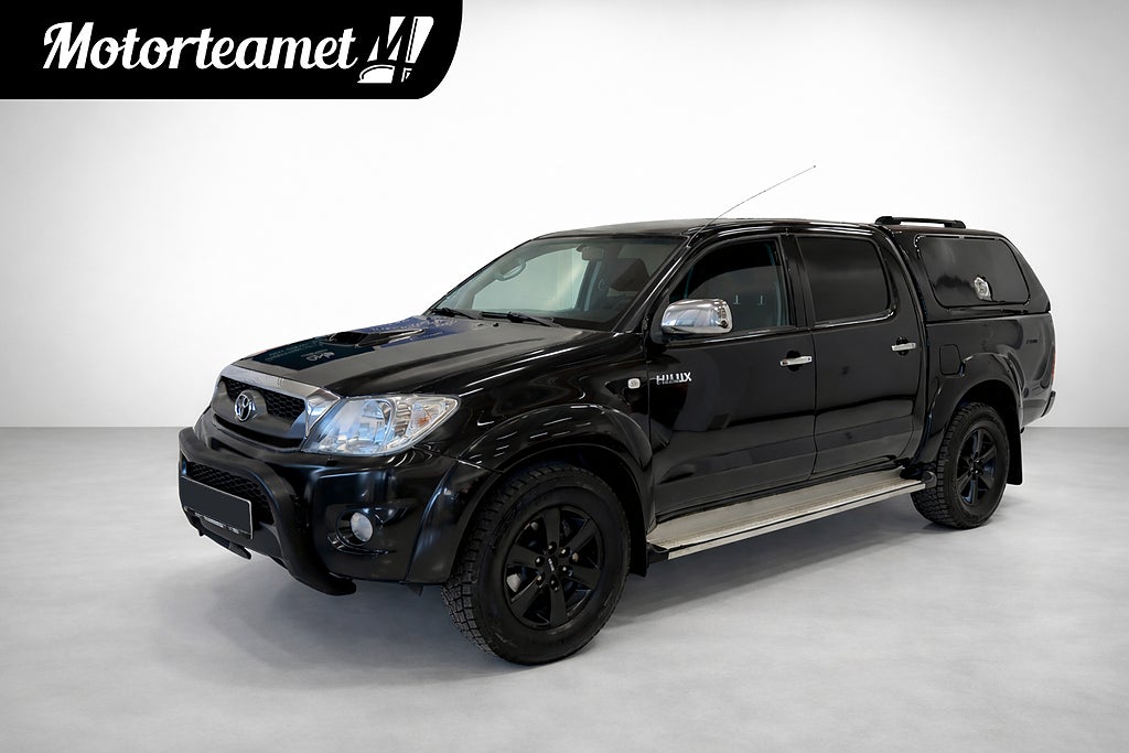 Toyota Hilux Dubbelhytt 3.0 4x4 Invincible Skinn D-Värm GPS Leasbar