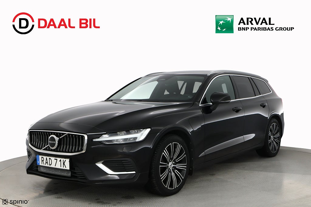 Volvo V60 RECHARGE T6 AWD 350HK CORE BRIGHT DRAG B-KAMERA NAVI 