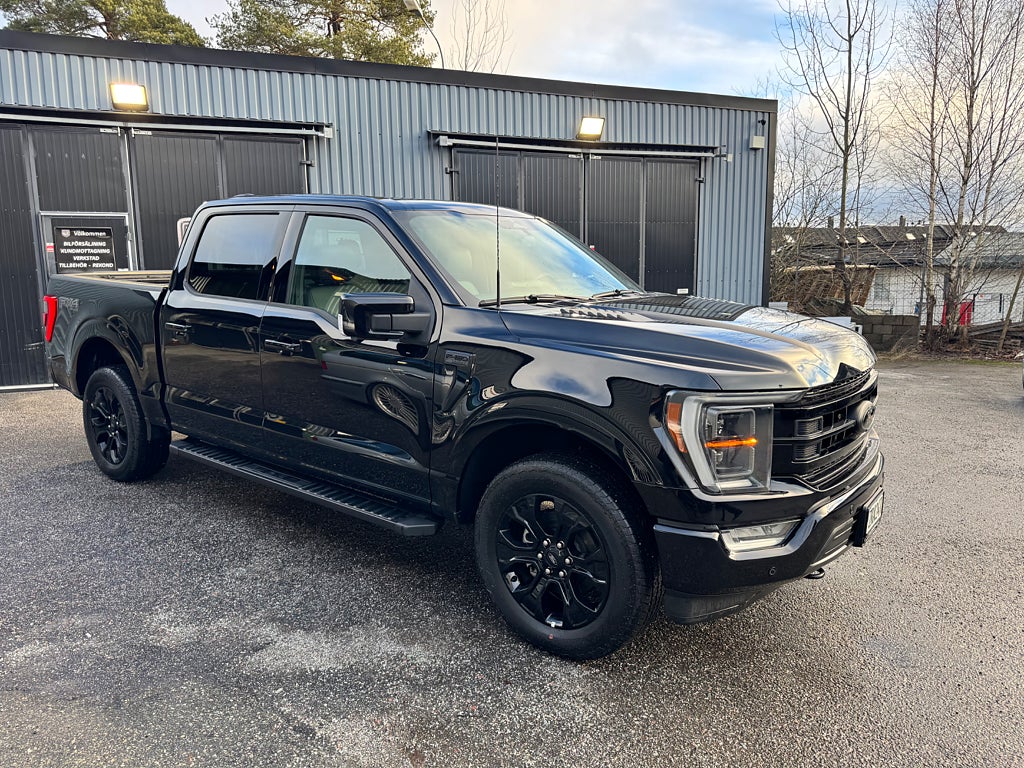 Ford F-150 SuperCrew Lariat 5.0 V8 4x4 LÅG SKATT!