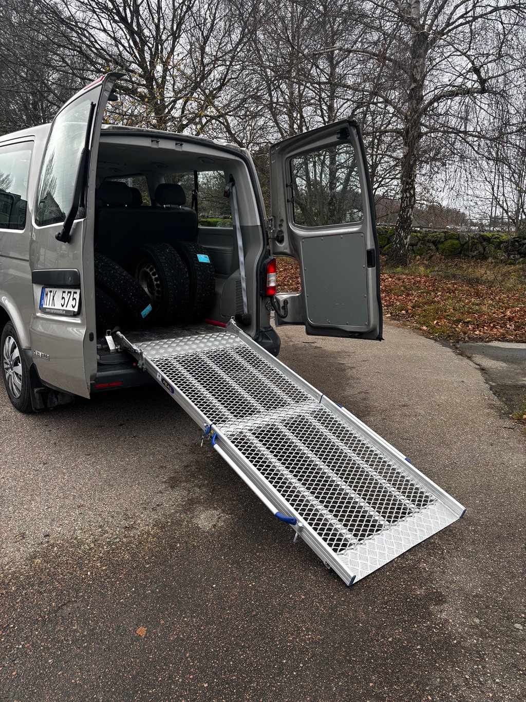 Volkswagen Caravelle 2.0TDi 9Sits Ramp Drag SoV 1Äg.Sv-Såld 