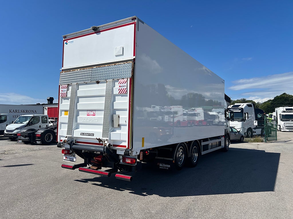 Volvo FM 410 6x2 Skåpbil, Öppningsbarsida, Bussbygg, Värmare