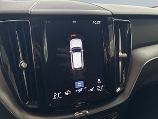 Volvo XC60 B4 AWD Geartronic Momentum S&V/Psens/Drag/Navi/Rattvärm – bild 11
