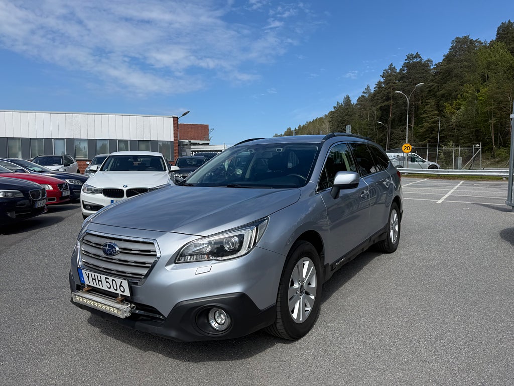 Subaru Outback 2.0 4WD 150hk Automat Kamera Drag M-Värmare Välvårdad