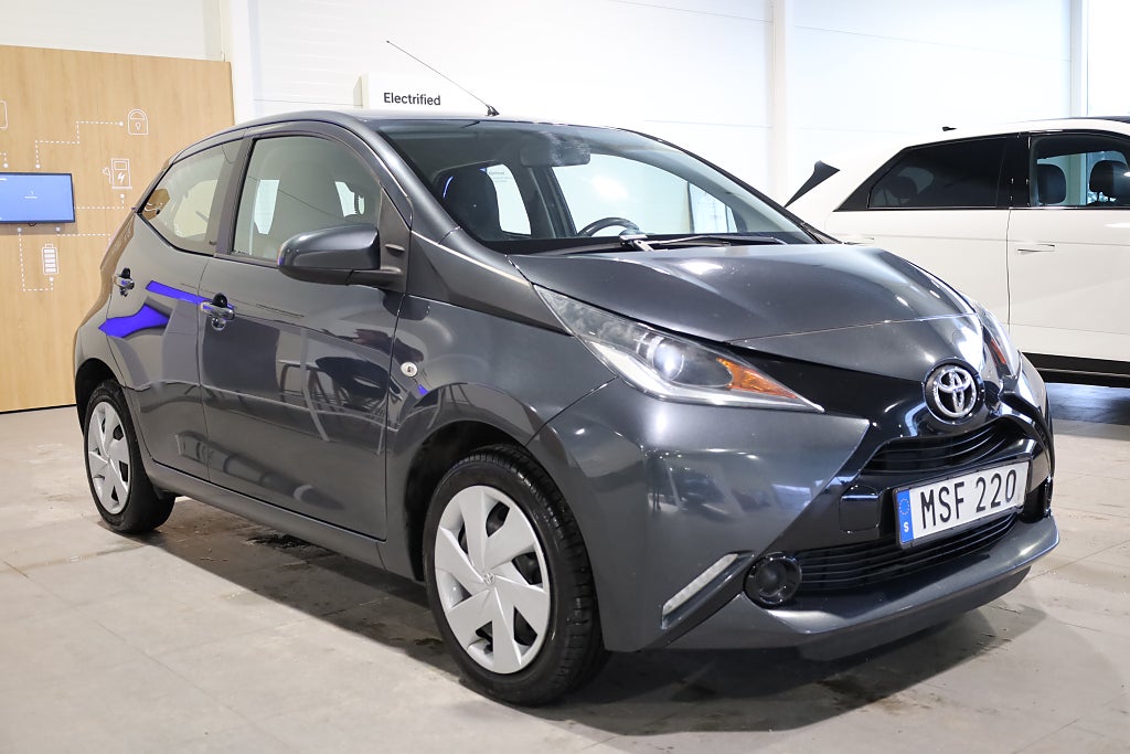Toyota Aygo 5-dörrar 1.0 VVT-i X-PLAY Touch Blåtand 2015