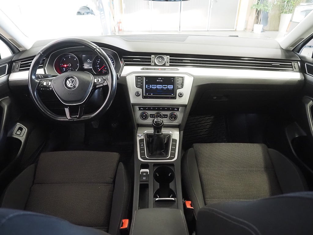 Volkswagen Passat Sportscombi 2.0 TDI  BlueMotion Base | Drag | B-Kam | 2017