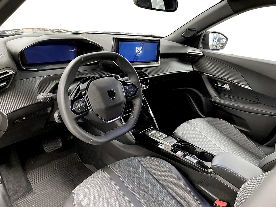 Bild på Peugeot 2008 GT 1.2 PT 130hk Aut B-KAMERA CARPLAY