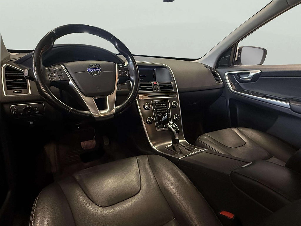 Volvo XC60 T5 Geartronic Momentum Panorama Skinn B-Kamera 3 Ägare - miniatyr 12