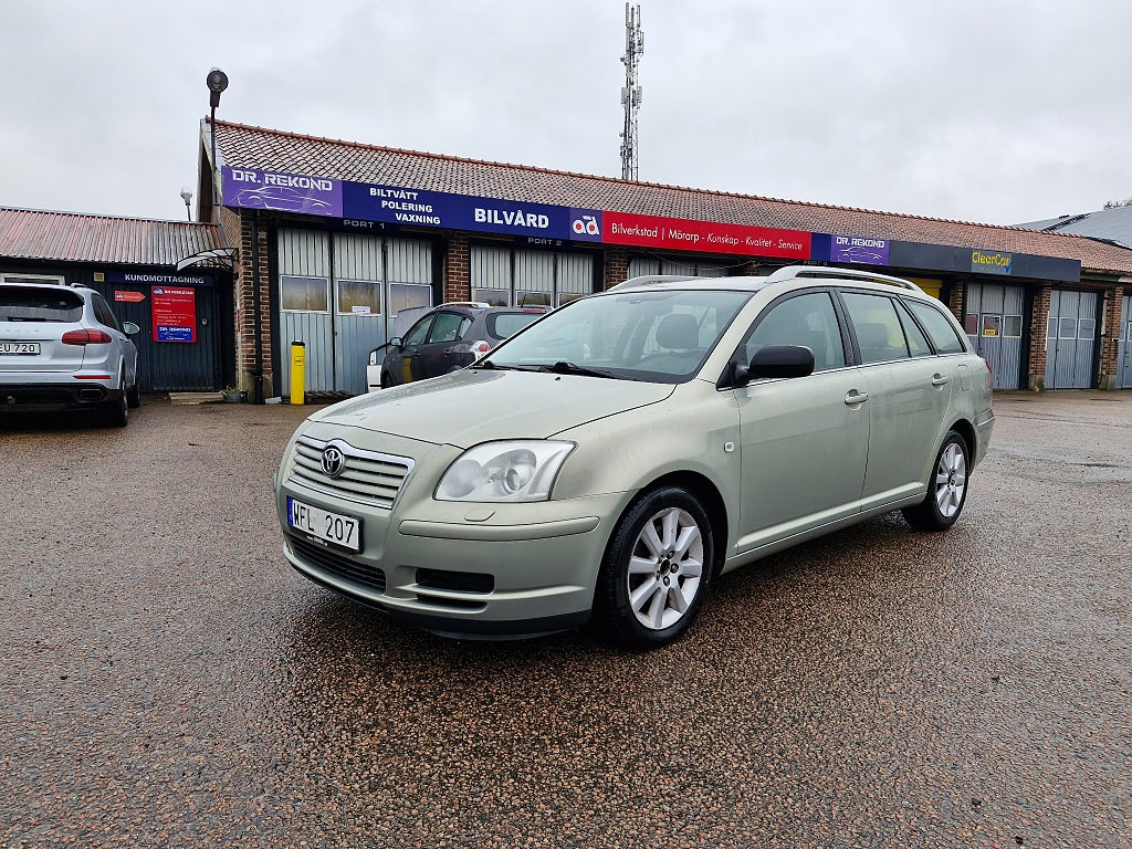 Toyota Avensis Kombi 2.4 D-4 VVT-i