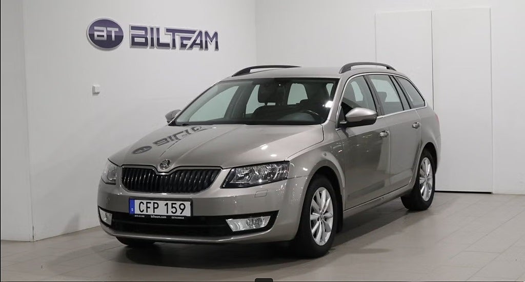 Skoda Octavia Combi AMBITION TDI 105 DSG