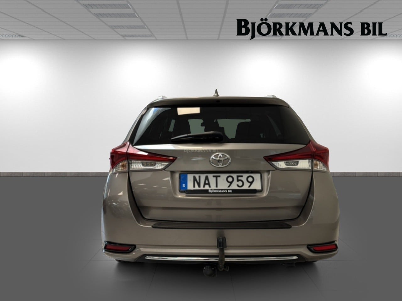 Toyota Auris 2015, bild 5/10