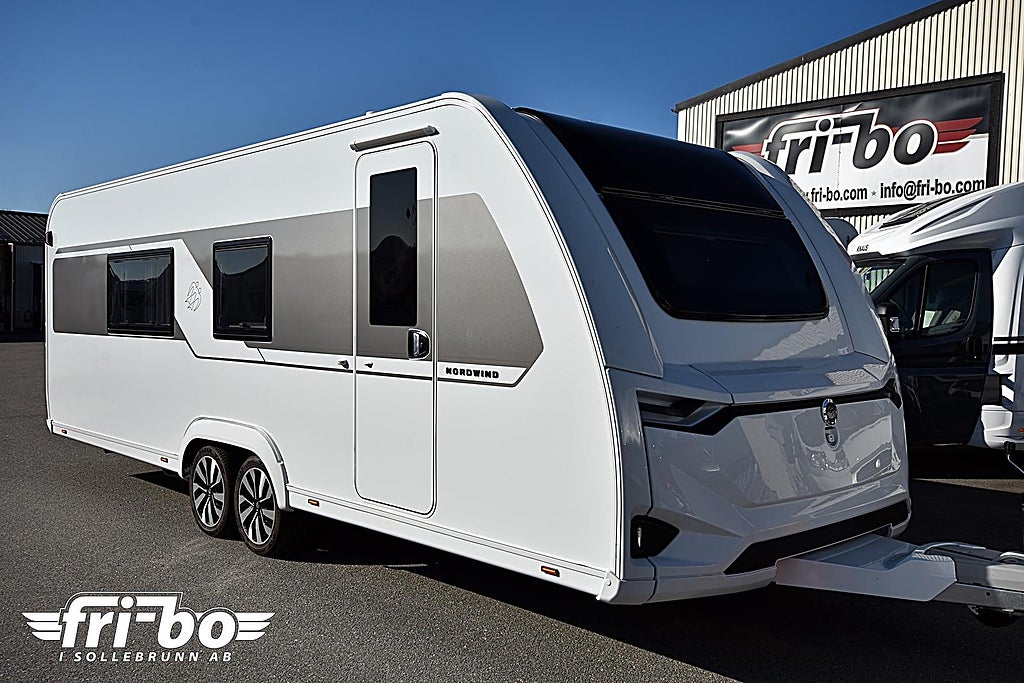 Knaus 660 PXB Nordwind, Queenbed