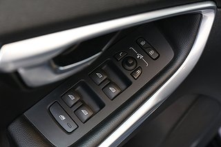 Halvkombi Volvo V40 23 av 26