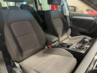Kombi Volkswagen Passat 9 av 22