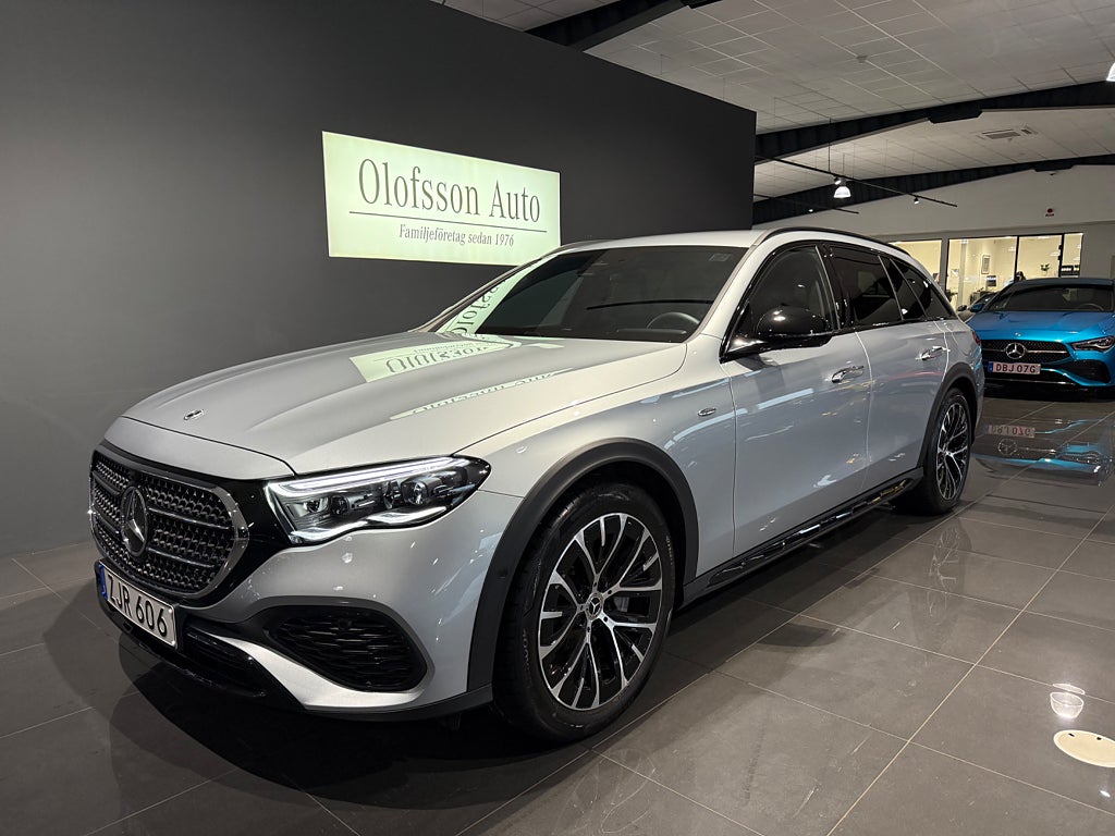 Mercedes-Benz E 300 de 4MATIC All-Terrain Superscreen Läder
