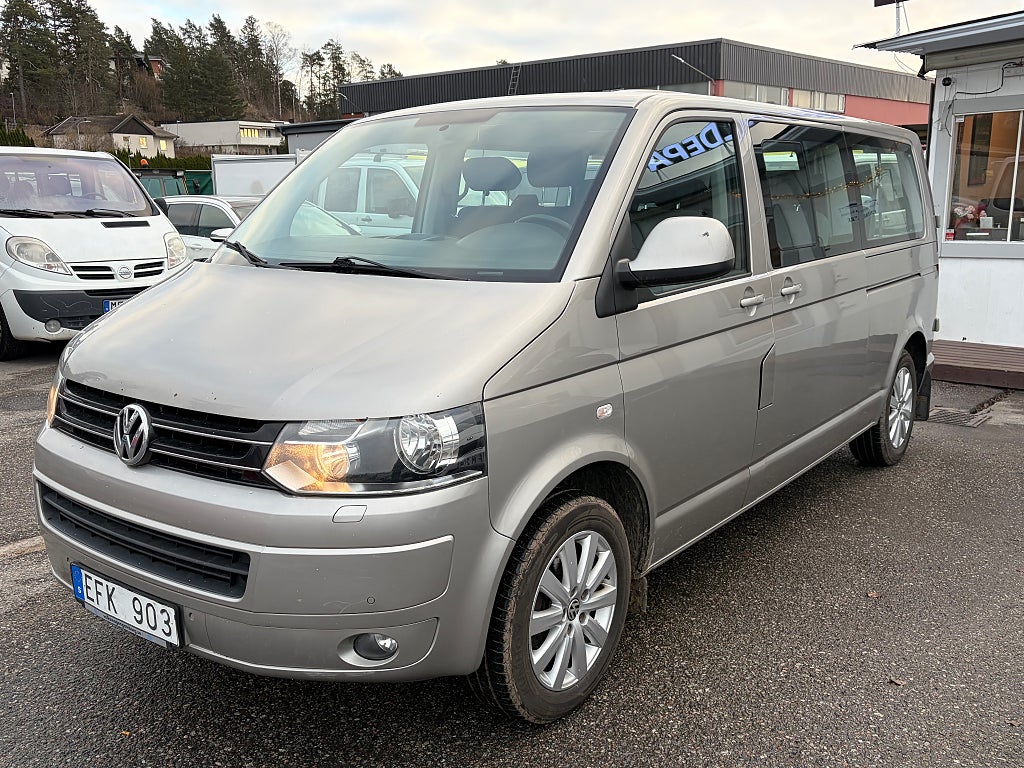 Volkswagen Caravelle 2.0 TDI 140hk 9-sits Comfort-paket
