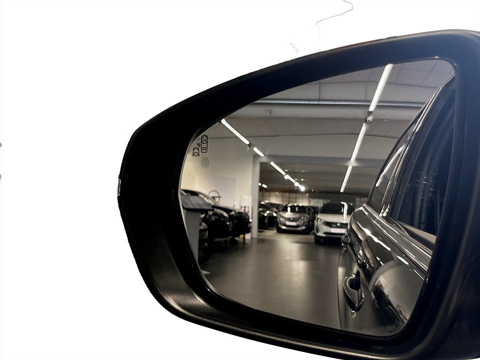 Bild på Peugeot 5008 GT 1.2 PT 130hk Aut B-KAMERA NAVI DRAG