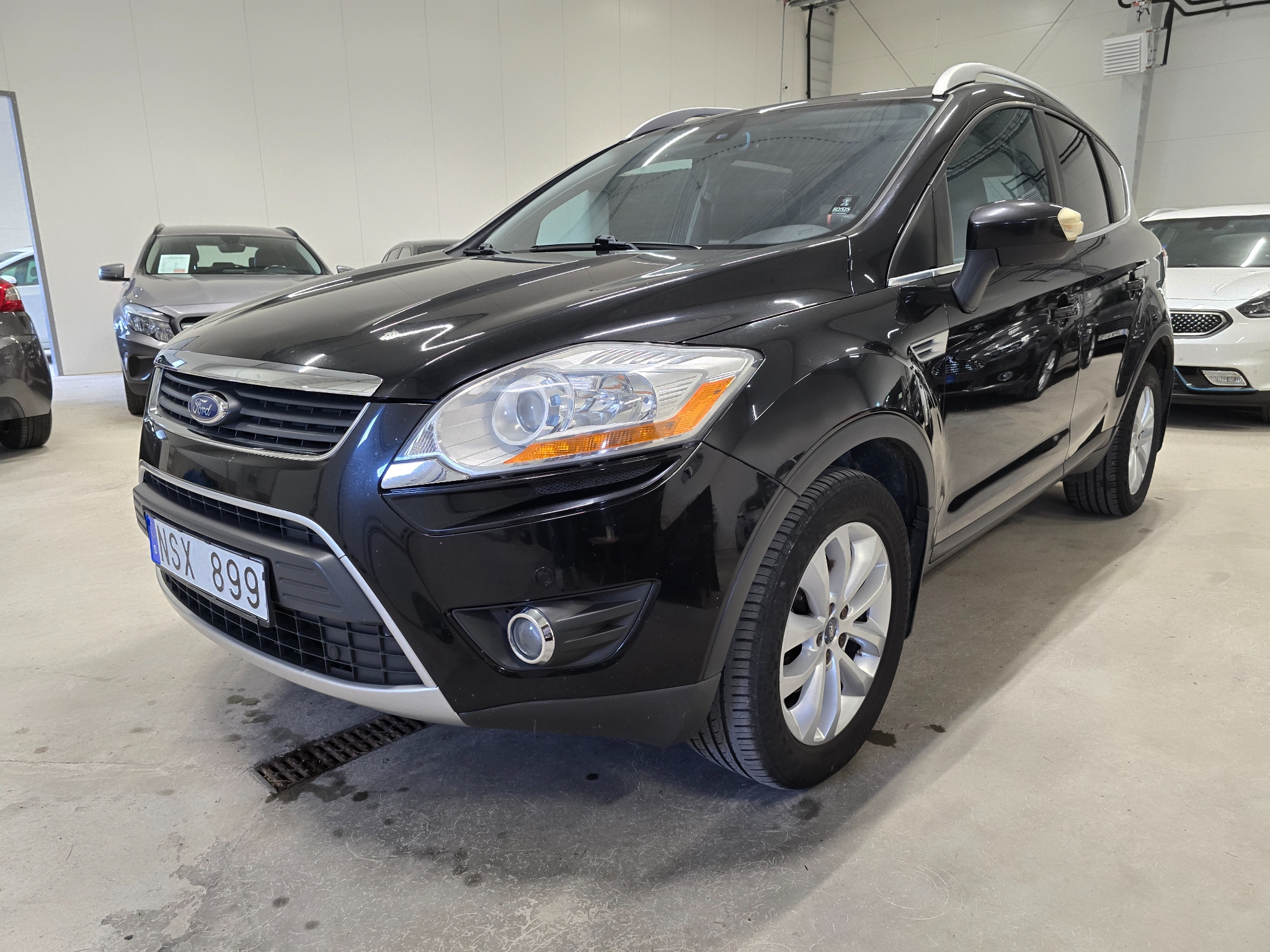 Ford Kuga 2.0 TDCi AWD 140hk 2012, bild 6/33