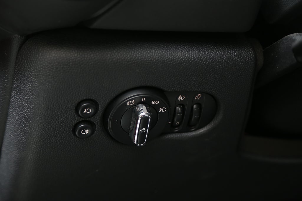 MINI Cooper 3-dörrars 136hk Aut Panorama Motorvärmare 2021