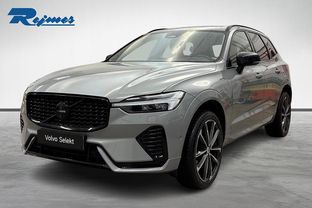 Volvo XC60 Recharge T6 II Plus Dark Edition.