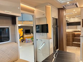 Husbil-integrerad Bürstner ELEGANCE 910 18 av 34