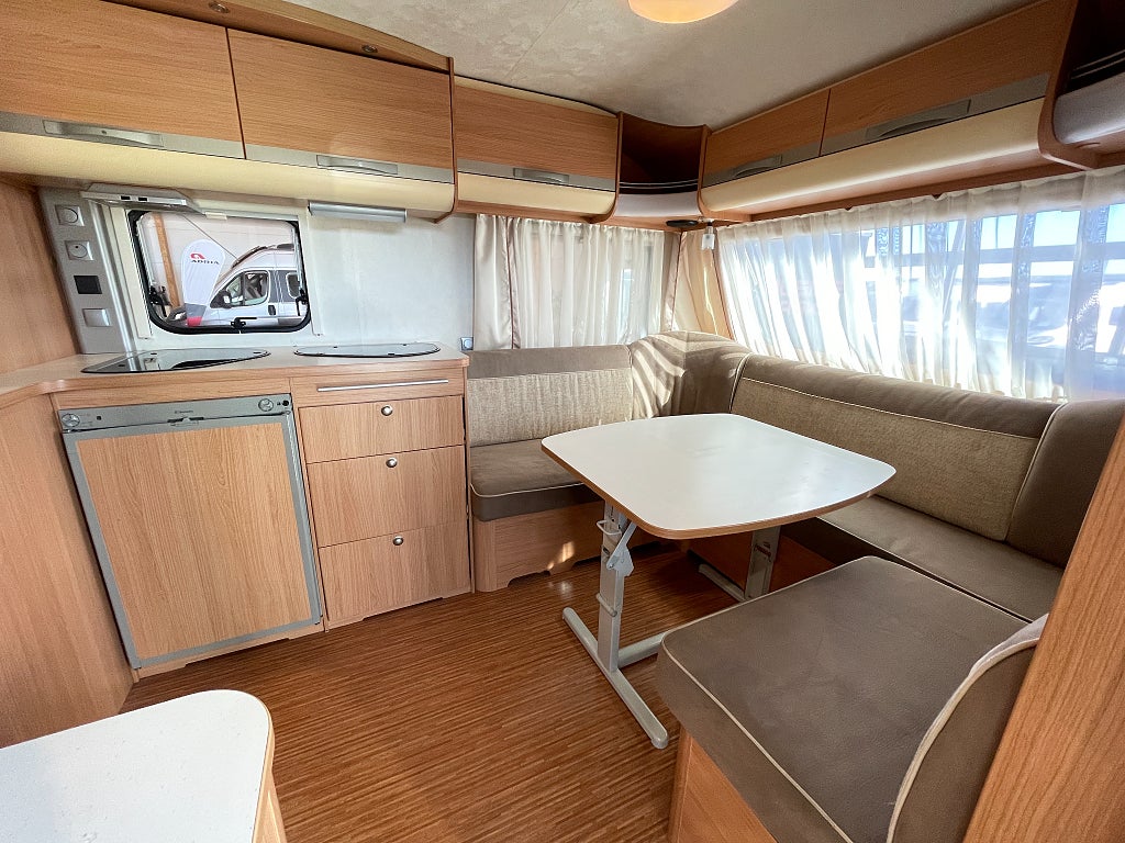 Adria Adora 512 UP /ALDE / Tält / 1199kr/mån / 1290kg /  - Adria