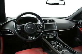 SUV Jaguar F-Pace 16 av 31