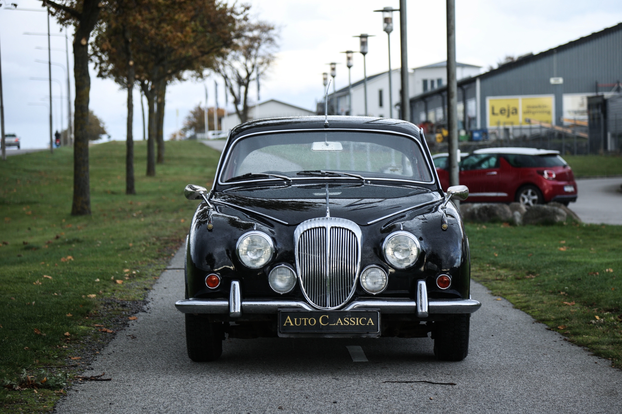Daimler 2.5 Litre V8 Saloon 1968, bild 4/31