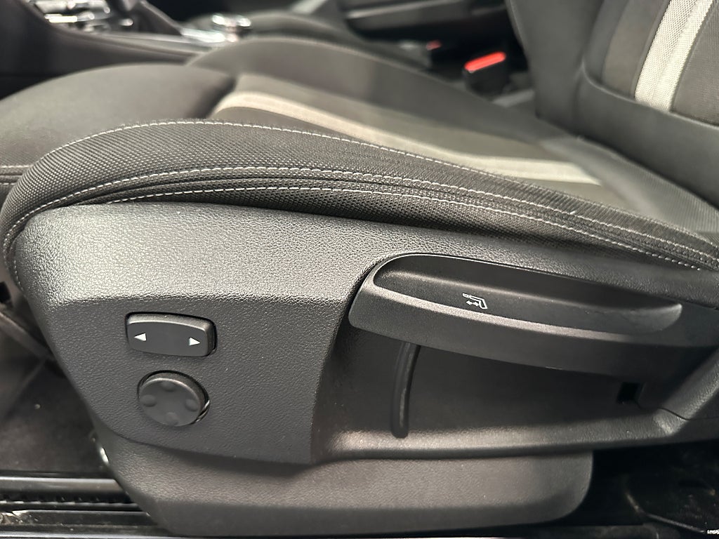 BMW 225xe Active Tourer Automat Sport line Plug-in hybrid glastak thumbnail
