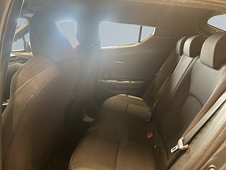 Toyota C-HR 1.2 Turbo AWD Active Mvärme Bkamera LED-ramp S&V-däck – bild 13