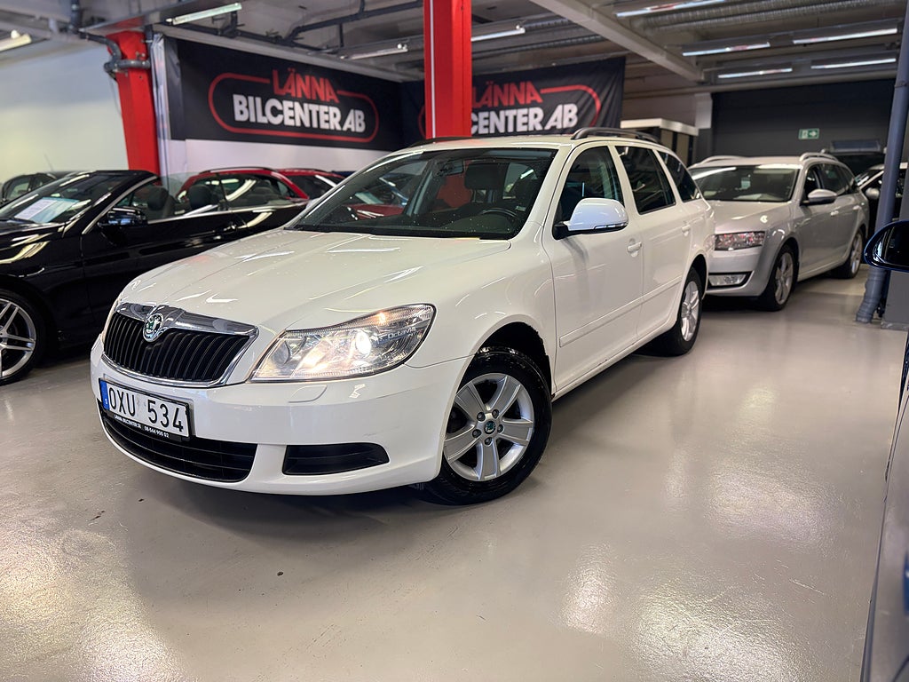 Skoda Octavia Kombi 1.6 TDI 4x4 Ny servad Drag Kamrem bytt