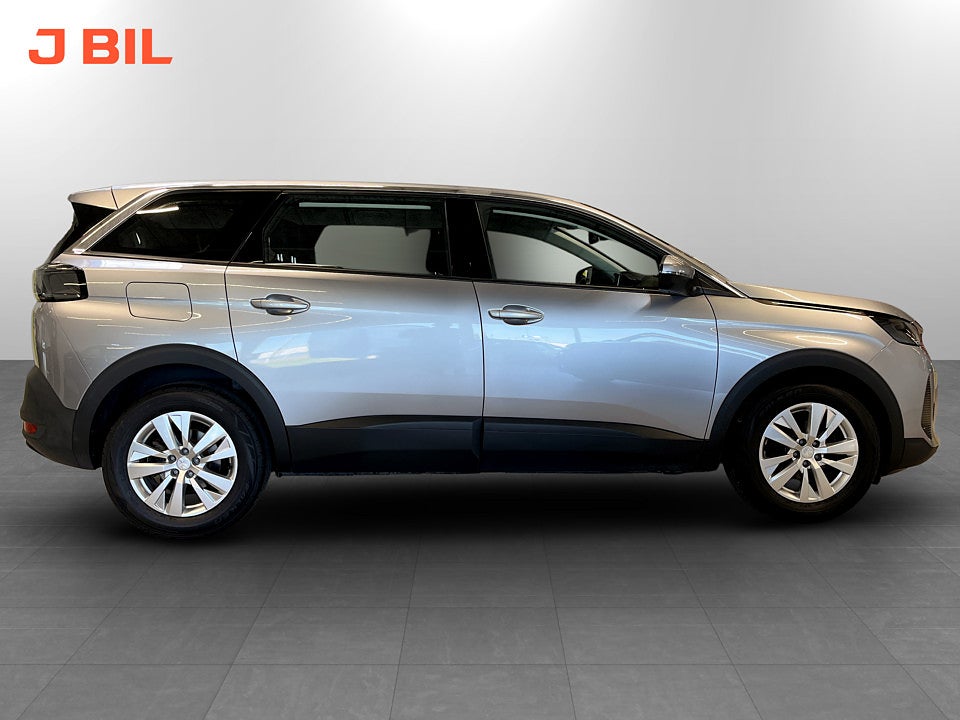 Bild på Peugeot 5008 Active Pack 1.2 PT 130hk 7-SITS B-KAMERA