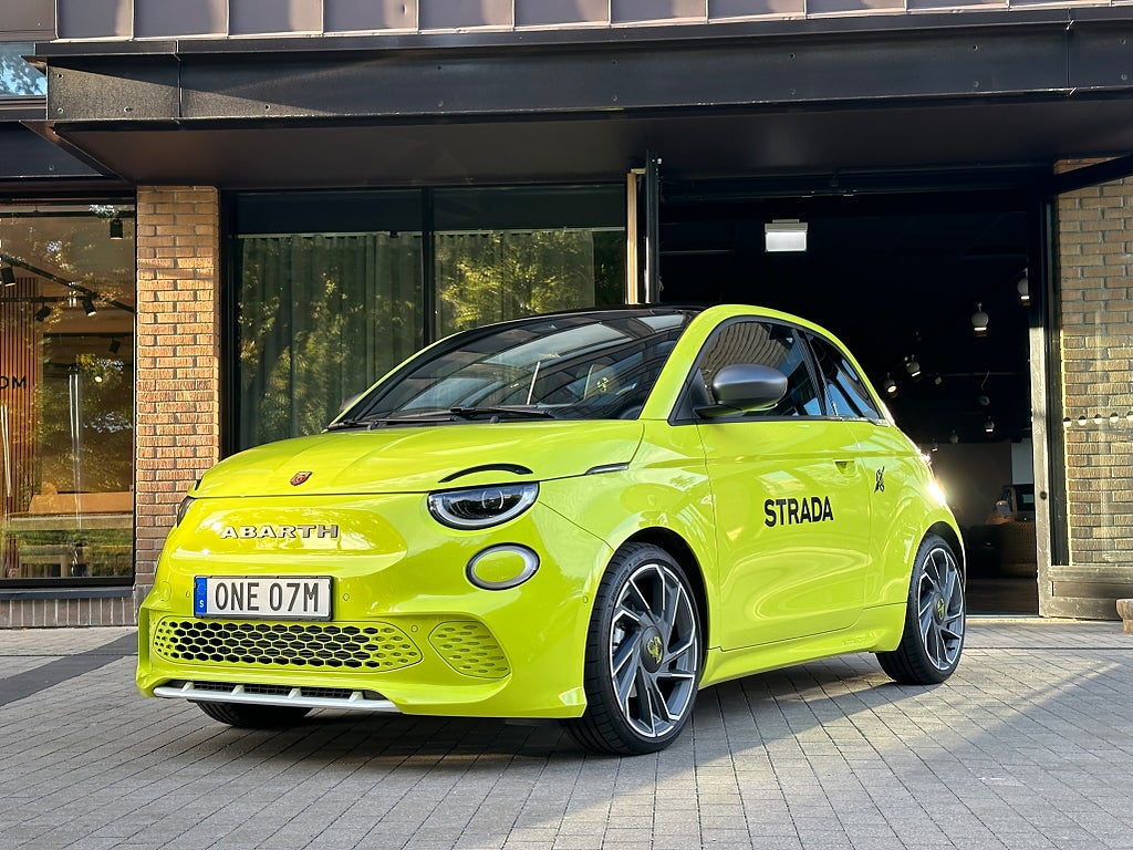 Abarth 500e 42 kWh Scorpionissima | Demopris
