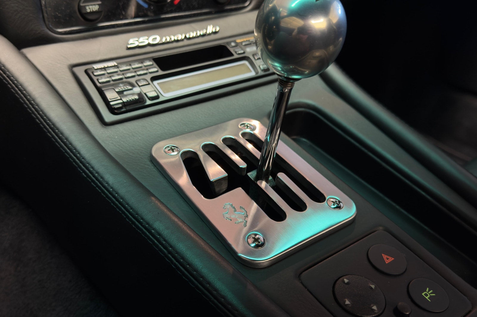 Ferrari 550 Maranello 5.5 V12 485hk 1998 - miniatyr 18