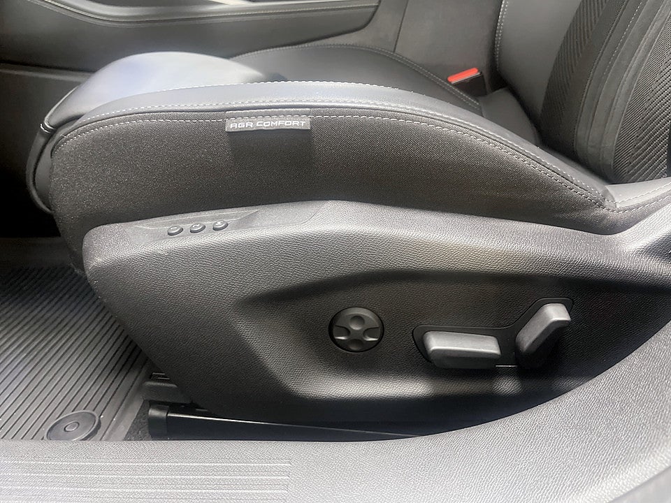 Bild på Peugeot 408 GT 1.2 PT 130hk Aut B-KAMERA ELSTOL