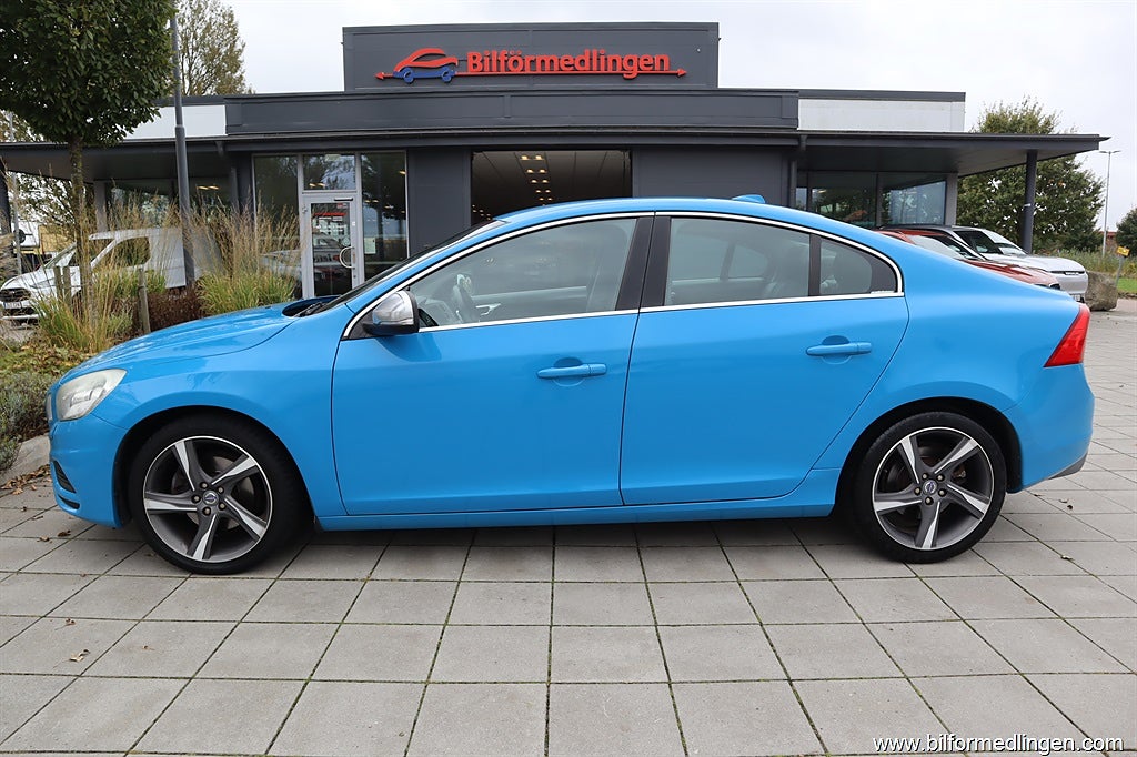 Volvo S60 T3 1.6 150hk R-design Svensksåld