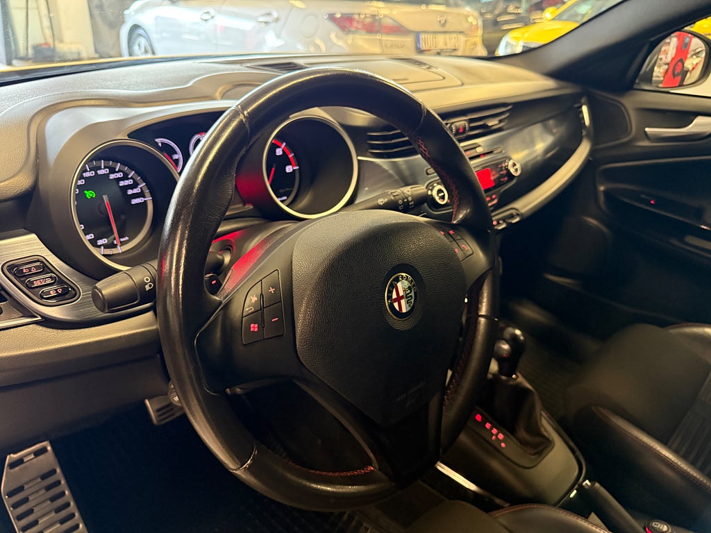 Alfa Romeo Giulietta 2013 - miniatyr 11