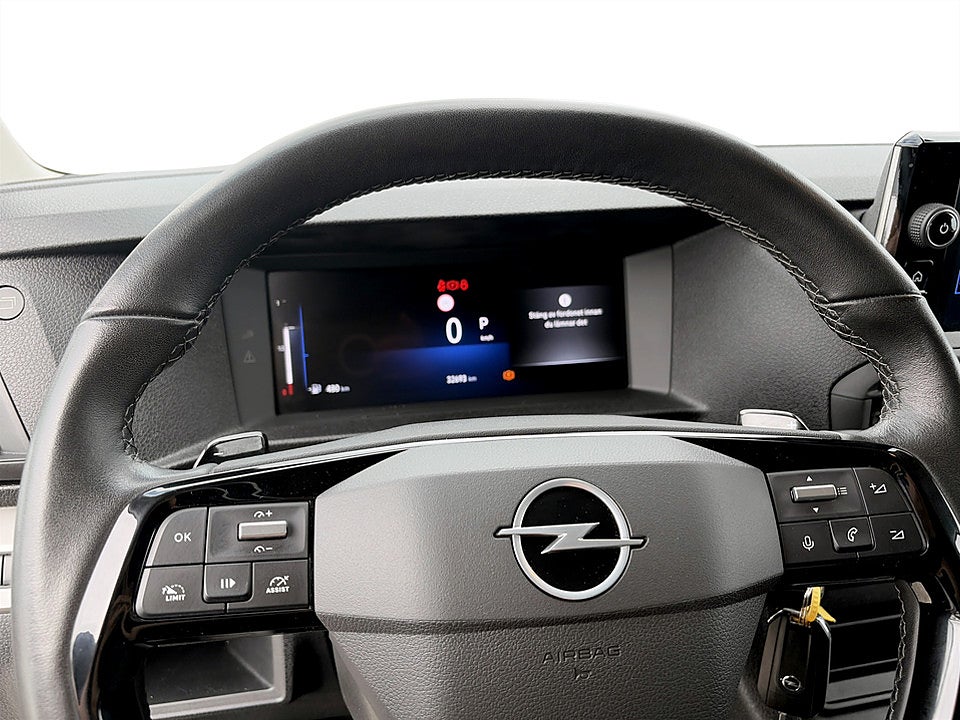Bild på Opel Vivaro 2.0 BHDi 145hk Aut L3 B-KAMERA CARPLAY 3-SITS 