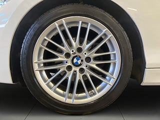 BMW 118I Aut M Sport Fullservad Psens Bluetooth S&V-Däck – bild 14