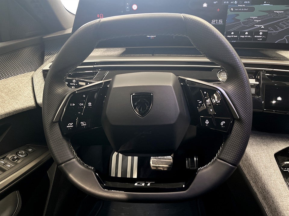 Bild på Peugeot 5008 GT Ultimate Hybrid 145hk Aut 7-SITS ELSTOL B-KAMERA