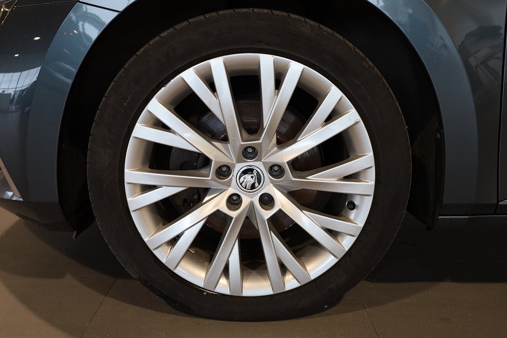 Skoda Superb iV Kombi 1,4 Plug-in Hybrid Business Edition 2021