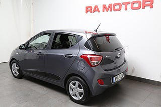 Halvkombi Hyundai i10 6 av 15
