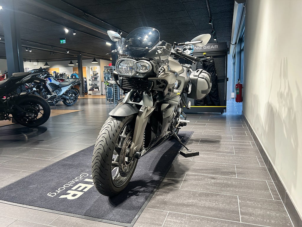 BMW K1300R Slipon/Sidoväskor/Kolfiber BellyPan/4168 mil