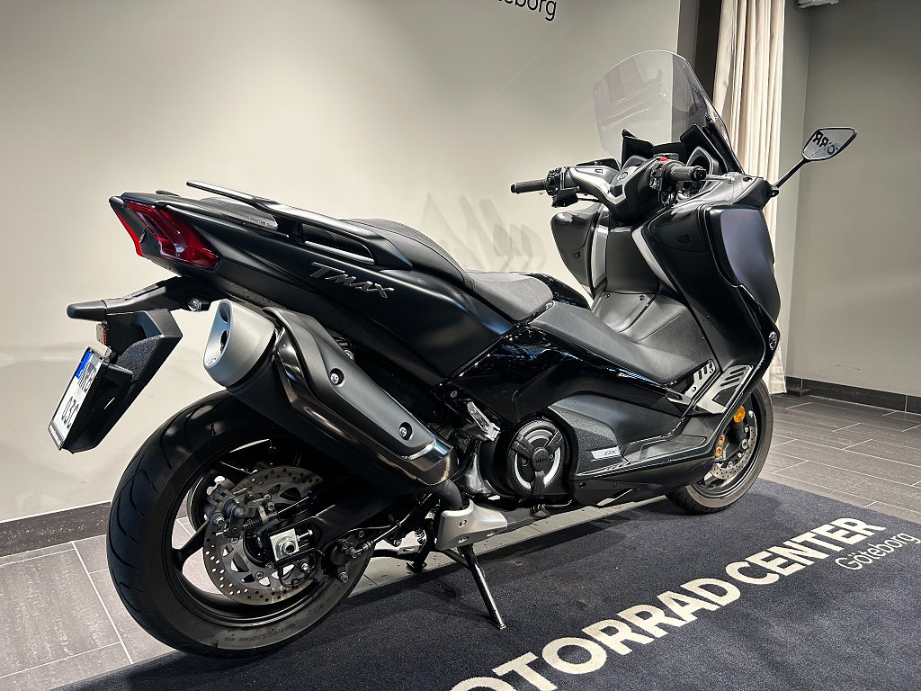 Yamaha T-Max 500 DX 3,45%/20 mil/Nyservad