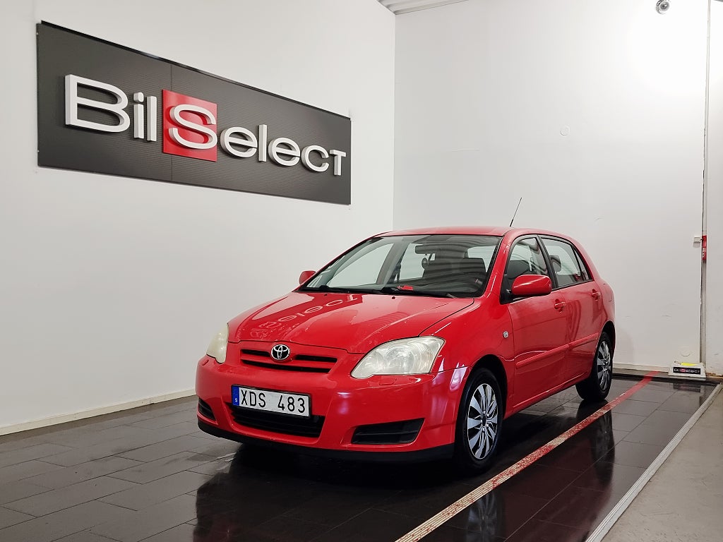 Toyota Corolla 5-dörrars 1.6 VVT-i Automat Ny Besiktad Ny Servad