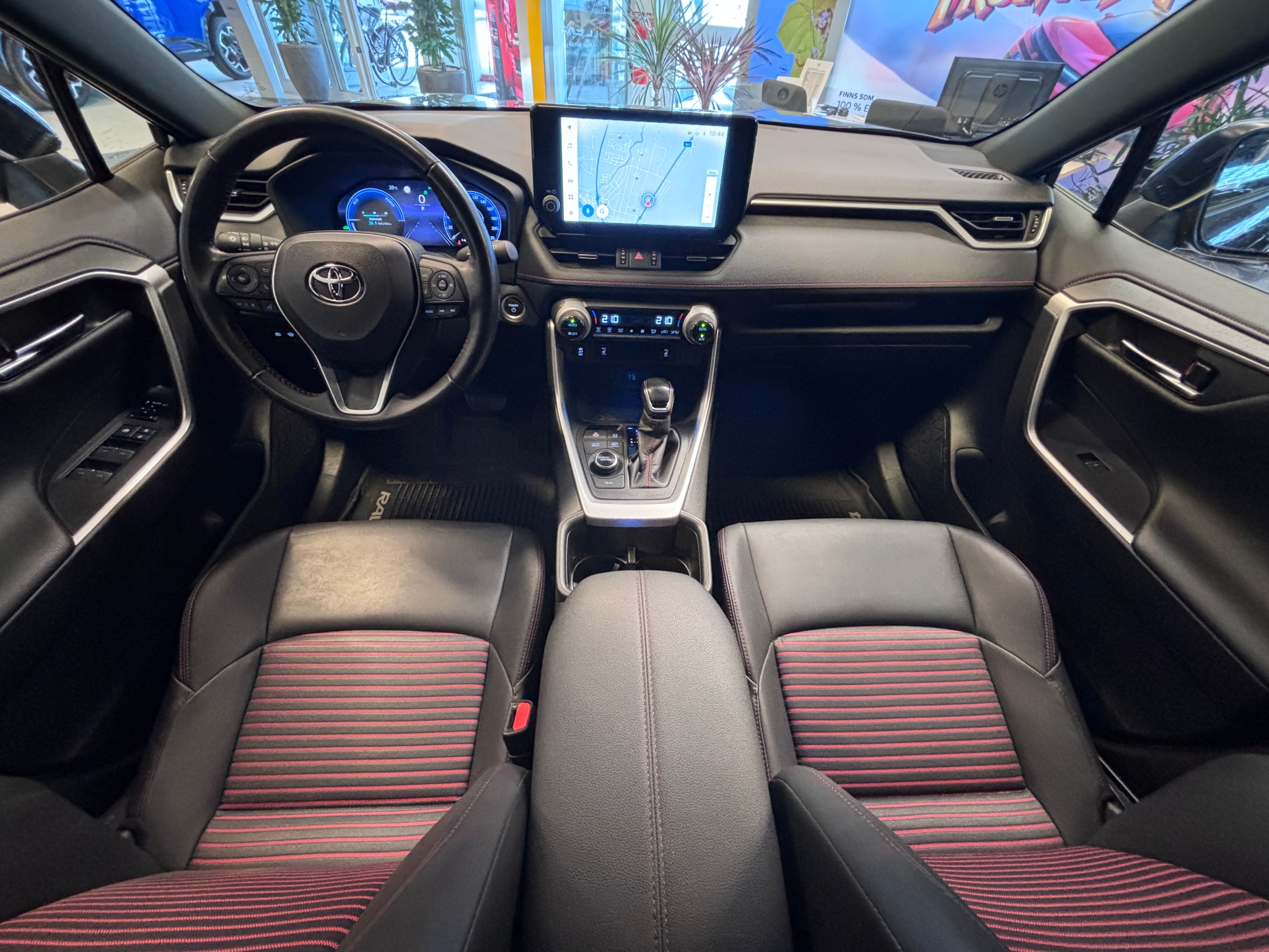 Toyota RAV4 2023, photo 6/57