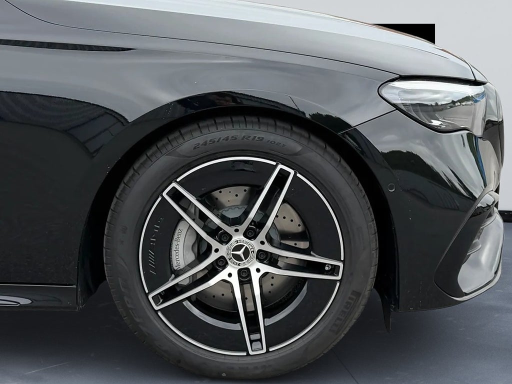 Mercedes-Benz E 220 D 4MATIC AMG HYPER-SCREEN PANORAMA Nypris 865.400kr 2024, bild 18
